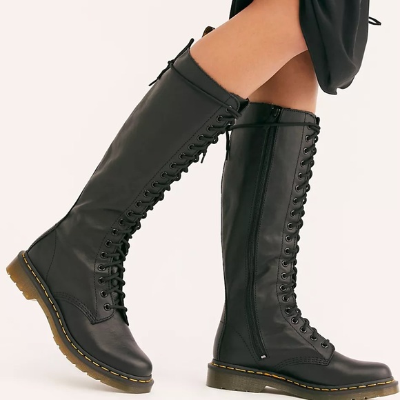 NWT Dr. Martens 1B60 Virginia Leather Knee High Boots - 8 - Picture 3 of 10